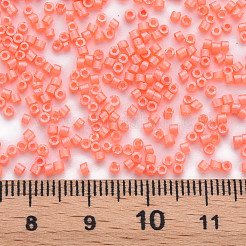 Perles cylindriques en verre de couleur fluorescente&nbsp;SEED-S047-P-001
