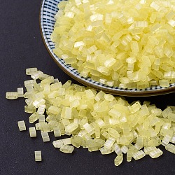 Cuentas de media tila miyuki, Abalorios de la semilla japonés, 2 agujero, (htl2554) seda amarillo pálido, 5x2.3x1.9mm, agujero: 0.8 mm, aproximamente 250 unidades / 10 g