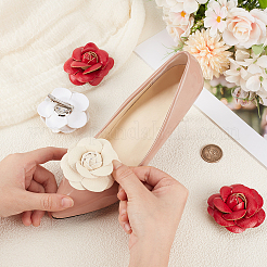 4 Stück Schuhdekoration aus Kunstleder mit Blumenmotiv in 2 verschiedenen Ausführungen&nbsp;AJEW-CL0005-01A
