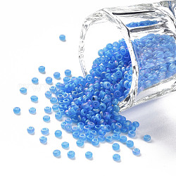 12/0 grade a perles de rocaille en verre rondes, style givré transparent, de couleur plaquée ab , Dodger bleu, 2x1.5mm, Trou: 0.8mm, environ 3333 pcs/50 g