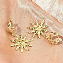 Orecchini a cerchio in ottone a forma di sole&nbsp;EJEW-C181-11G