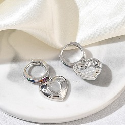Pendientes colgantes de aro en forma de corazón con circonitas cúbicas micro pavé de latón y cuentas de ojo de gato.&nbsp;KK-CBAD9DF-01P-D