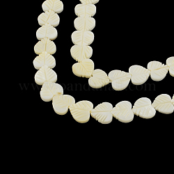 Coeur brins de perles de coquillage naturel, 10~11x11~13x2~3mm, Trou: 0.5mm, Environ 35 pcs/chapelet, 14.1 pouce