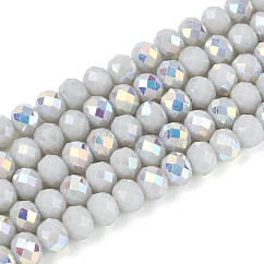Brins de perles rondelles en verre opaque plaqué couleur AB, facette, gainsboro, 4.5x3.5mm, Trou: 0.7~1mm, Environ 108~116 pcs/chapelet, 14.76~16.73'' (37.5~42.5 cm)