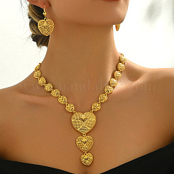 Elegante Halsketten- und Ohrring-Sets aus hohlem Herz aus orientalischer Legierung für Frauen&nbsp;AK4437