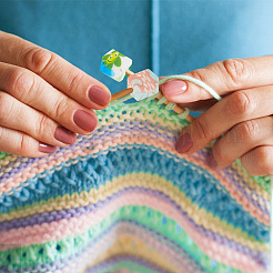 20 Stück 10 Farben eckenlose Würfel-Stricknadelstopper aus Silikon mit Blumenmuster&nbsp;DIY-GO0001-90