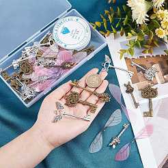 DIY-Set zur Herstellung eines Bettelarmbands mit Skelettschlüssel und Flügelanhänger&nbsp;DIY-SC0017-49