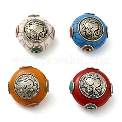 Handmade tibetischen Stil Perlen, mit synthetischem Türkis, Bienenwachsimitat und Messingzubehör, Flachrund, Mischfarbe, 27~28.5x27~29x18.5~19 mm, Bohrung: 1.5~1.6 mm
