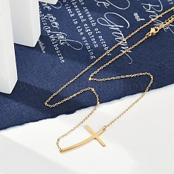 Colliers à chaîne avec pendentif en croix incurvée en acier inoxydable 304 plaqué ionique (IP) pour femmes&nbsp;NJEW-P320-13G