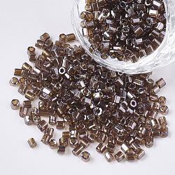 8/0 de dos abalorios de la semilla de cristal tallado, hexágono, brillo de colores transparentes, coco marrón, 2.5~3x2.5mm, agujero: 0.9 mm, aproximamente 15000 unidades / bolsa
