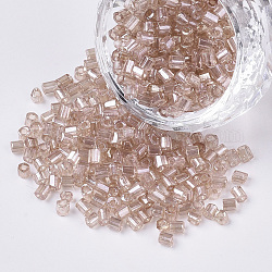 8/0 de dos abalorios de la semilla de cristal tallado, hexágono, brillo de colores transparentes, marrón rosado, 2.5~3x2.5mm, agujero: 0.9 mm, aproximamente 15000 unidades / bolsa