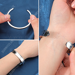2 Stück 2 Stile C-förmige 201 Edelstahl geriffelte Manschettenarmbänder&nbsp;STAS-SC0008-02