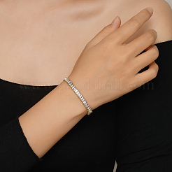Bracciale tennis da donna in acciaio inossidabile 304 con pavé di zirconi cubici trasparenti rettangolari.&nbsp;IC8898-2