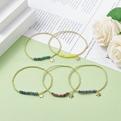 Pulsera elástica de cuentas redondas de jade natural de Malasia (teñido) con dijes de estrella de acero inoxidable 304&nbsp;BJEW-JB08059
