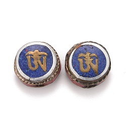 Perles en laiton de style tibétain faites à la main, avec turquoise synthétique, plat rond, bleu, 15.5x8mm, Trou: 1.8mm