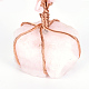 Puces de quartz rose naturel et décorations d'étalage de piédestal de quartz rose G-S282-07-3