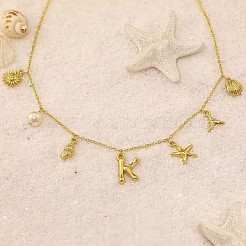 Colliers à pendentif en forme de coquille d'étoile de mer avec lettre initiale en laiton d'été pour femmes&nbsp;FS-WGBCAD2-21