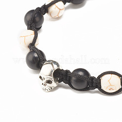 Rundes synthetisches türkisfarbenes (gefärbtes) geflochtenes Perlenarmband mit Totenkopf aus Legierung&nbsp;BJEW-JB07863-03