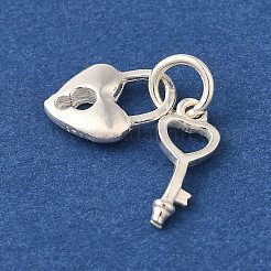 925 Schlüssel- und Herzschloss-Anhänger aus Sterlingsilber mit 925 Stempeln und Biegeringen.&nbsp;FIND-U013-04S