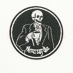 Tela de bordado computarizada para planchar / coser parches, accesorios de vestuario, apliques, plano y redondo con hombre esqueleto, en blanco y negro, 69mm