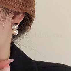 Pendientes de aleación de plástico con forma cuadrada de perla y colgantes redondos.&nbsp;FS-WG6D152-02
