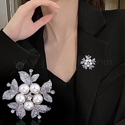 Exquisite Blumen-Brosche aus Strassen&nbsp;PW-WG62D3E-01