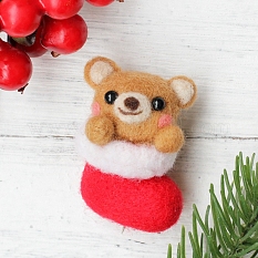 Kit de feutrage à l'aiguille avec broche d'ours sur le thème de Noël DIY-K055-07