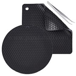 GORGECRAFT 2 Styles Silicone Doming Mats 18cm Round Square Resin Table Trivet Mats with Tweezer Heat Proof Black Honeycomb Rubber Pads Trays for Hot Pot Holder Coaster DIY Crafts Supplies