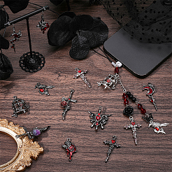 Ensemble de 24 pendentif gothique en alliage strass/acrylique/émail (12 styles différents).&nbsp;FIND-SC0023-29
