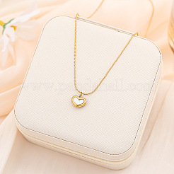 Halsketten-Sets mit Herzanhänger aus Edelstahl und natürlicher Muschel sowie Ohrstecker und Bettelarmbänder für Damen&nbsp;WG52748-01