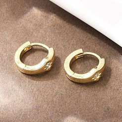 Aretes de aro de circonita cúbica transparente con micro pavé de latón con estrella&nbsp;EJEW-D348-21G
