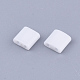 2ホールガラスシードビーズ  不透明色  正方形  ホワイト  5x4.5~5.5x2~2.5mm  穴：0.5~0.8mm  約1180個/袋 SEED-S031-L-041-2