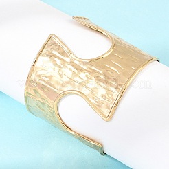 Bracciali rigidi in acciaio inossidabile 304 martellato&nbsp;BJEW-Z164-01G