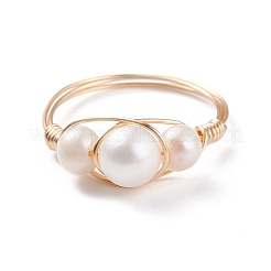 Anelli di perline intrecciati con perle d'acqua dolce naturali avvolte in filo di rame per le donne&nbsp;RJEW-JR00434