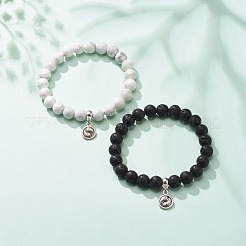 2 pièces 2 style pierre de lave naturelle et howlite bracelets extensibles perlés ronds sertis de breloques en alliage yin yang&nbsp;BJEW-JB08457
