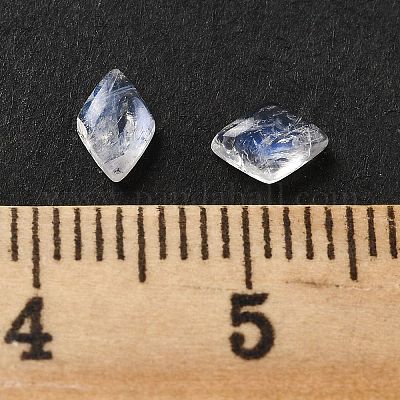 Natürlicher Regenbogen-Mondstein-Cabochon der Güteklasse AA&nbsp;G-L616-05-1