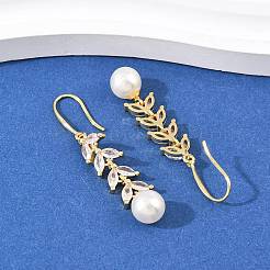 Ohrhänger aus Messing mit Blattmotiv und Mikropavé-Fassung aus klaren Zirkonia&nbsp;EJEW-C172-03G
