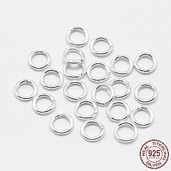 925 anillo de salto cerrado soldado en plata de ley&nbsp;STER-F032-08S-0.7x4