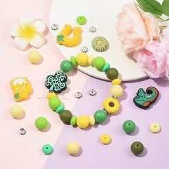 50 Stück 19 Stile Saint Patrick's Day Silikon & Messing Strass Abstandsperlen Zubehörse Kits&nbsp;DIY-FS0010-50
