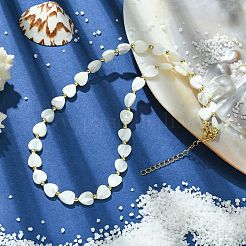 Halsketten mit natürlichen Muschelherzen und Legierungsperlen für Damen&nbsp;NJEW-TA00129