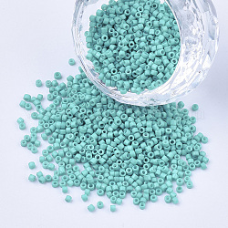 Perles de rocaille de cylindre de peinture de cuisson, taille uniforme, turquoise foncé, 1.5~2x1~2mm, Trou: 0.8mm, environ 4000 pcs / sachet , environ 50 g /sachet 
