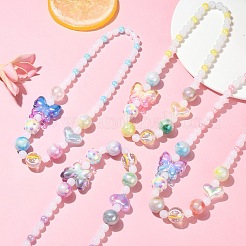 Collana con perline in resina e acrilico con cuore scintillante e farfalla&nbsp;NJEW-JN04397