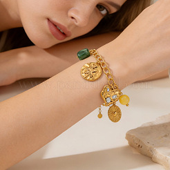 Braccialetti da donna in acciaio inossidabile 304 con ciondoli ovali a forma di cuore testurizzato e perline cuboidali in resina verde.&nbsp;WG56DF2-01