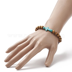 Braccialetto elasticizzato da donna con croce sintetica di turchese (tinto) e perline di legno naturale&nbsp;BJEW-JB09150