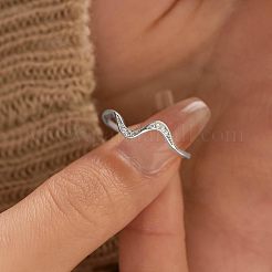 Bague en argent sterling en forme de vague avec micro pavé de zircones cubiques transparentes&nbsp;FS-WG6021D-03