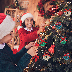 30 couronne de Noël à suspendre en polyester et sisal de chanvre&nbsp;HJEW-WR0001-22B