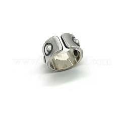 Halloween-Armreif mit zweifarbigem Totenkopfmotiv aus Legierung&nbsp;WG69205-01