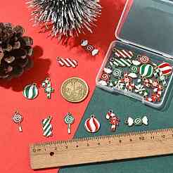 24 pendentifs en alliage émaillé sur le thème de Noël&nbsp;ENAM-FS0004-32