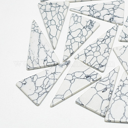Cabuchones de turquesa sintética, triángulo, blanco, 37x21x2mm