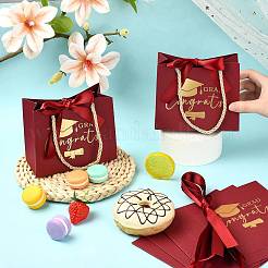 Geschenktüten aus Papier mit Goldprägung auf Absolventenhüten&nbsp;CARB-FZC0001-01B